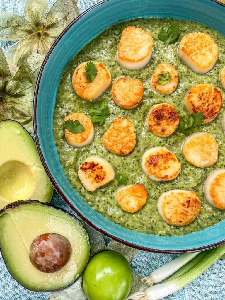 Seared Scallops with Tomatillo Salsa